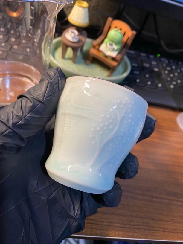 特价，单拍不包邮，粉青酒杯，杯口缩釉，不划口