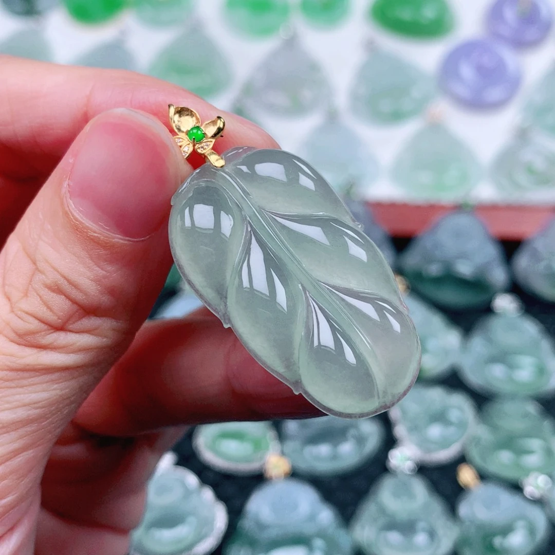 翡翠18K金镶嵌吊坠(不含链)未**未