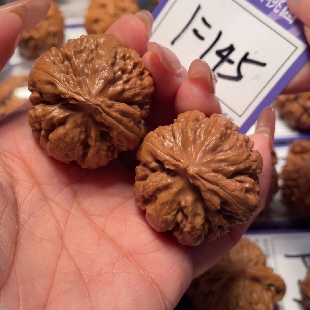 文玩核桃把件145号霸王龙38