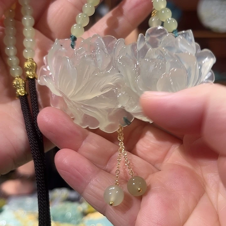 未镶嵌岫玉毛衣链