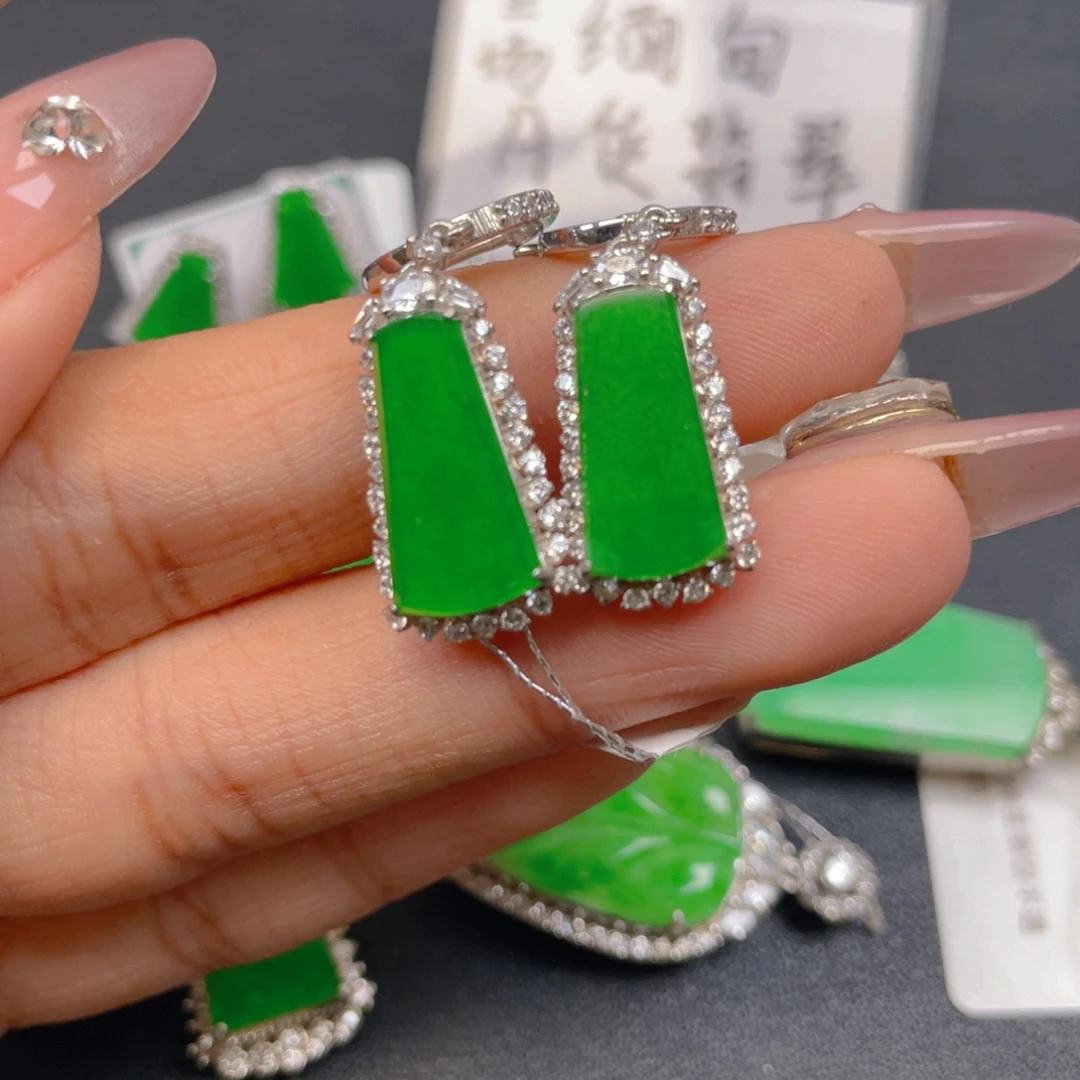 翡翠银S925镶嵌颈饰