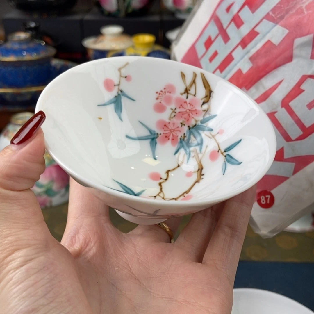 陶瓷艺术家的作品是一种非常感谢