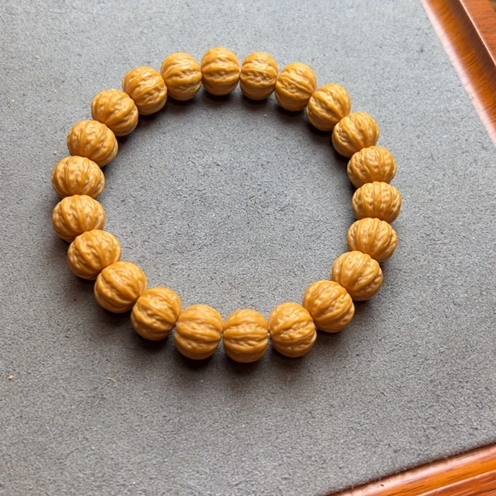 猴头核桃手串饕餮云纹京八棱