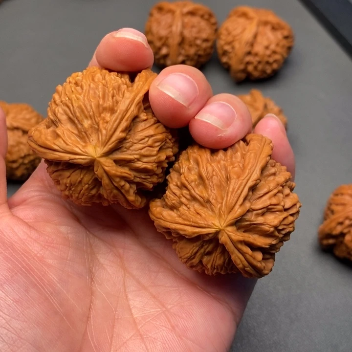 文玩核桃吊坠若*～核桃