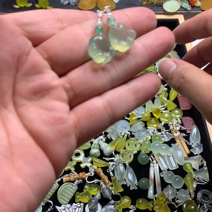 蛇纹石玉合金发夹