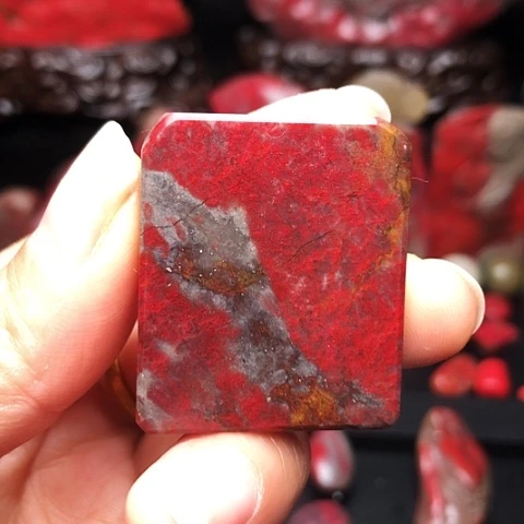 昌化鸡血石昌化鸡血石挂件