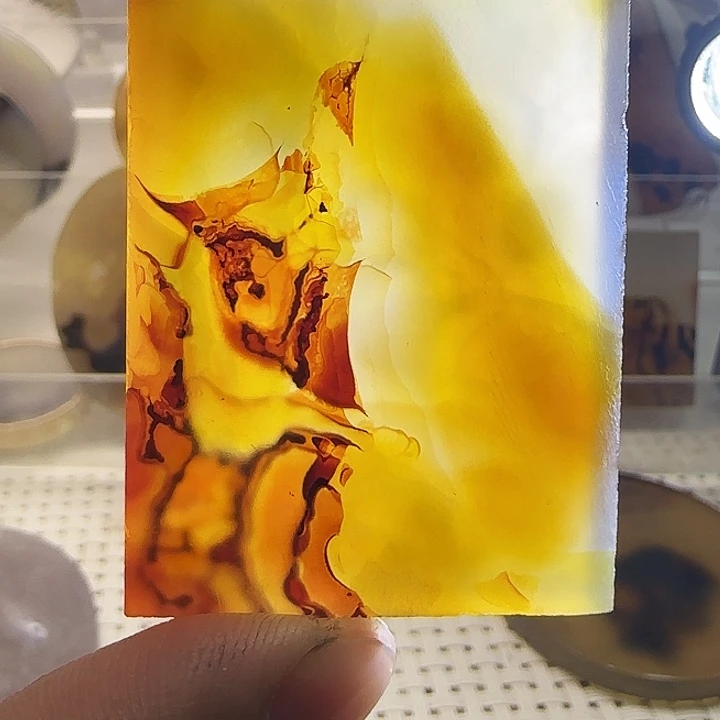 玛瑙/玉髓未镶嵌珠宝奇石