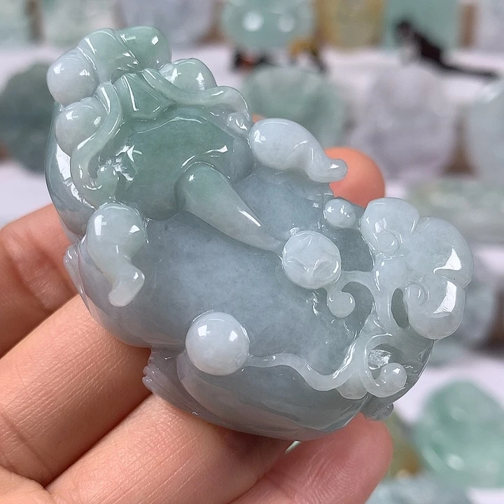 翡翠未镶嵌颈饰大貔貅福利