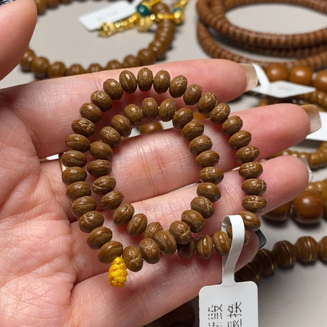 吕***木手串紫金鼠4.鼠尖料雕刻小凤眼手持6.0