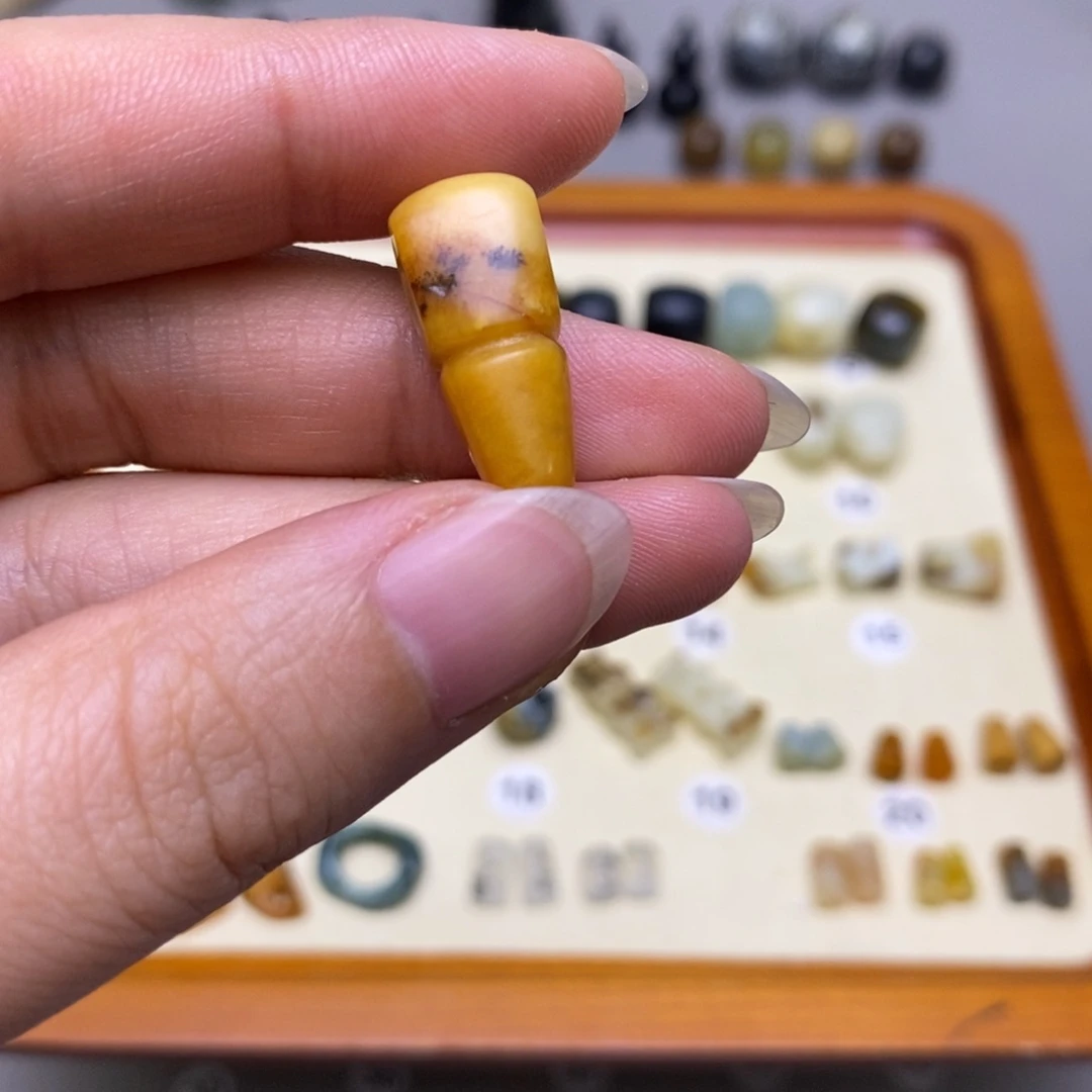 黑***言蛇纹石玉未镶嵌配饰