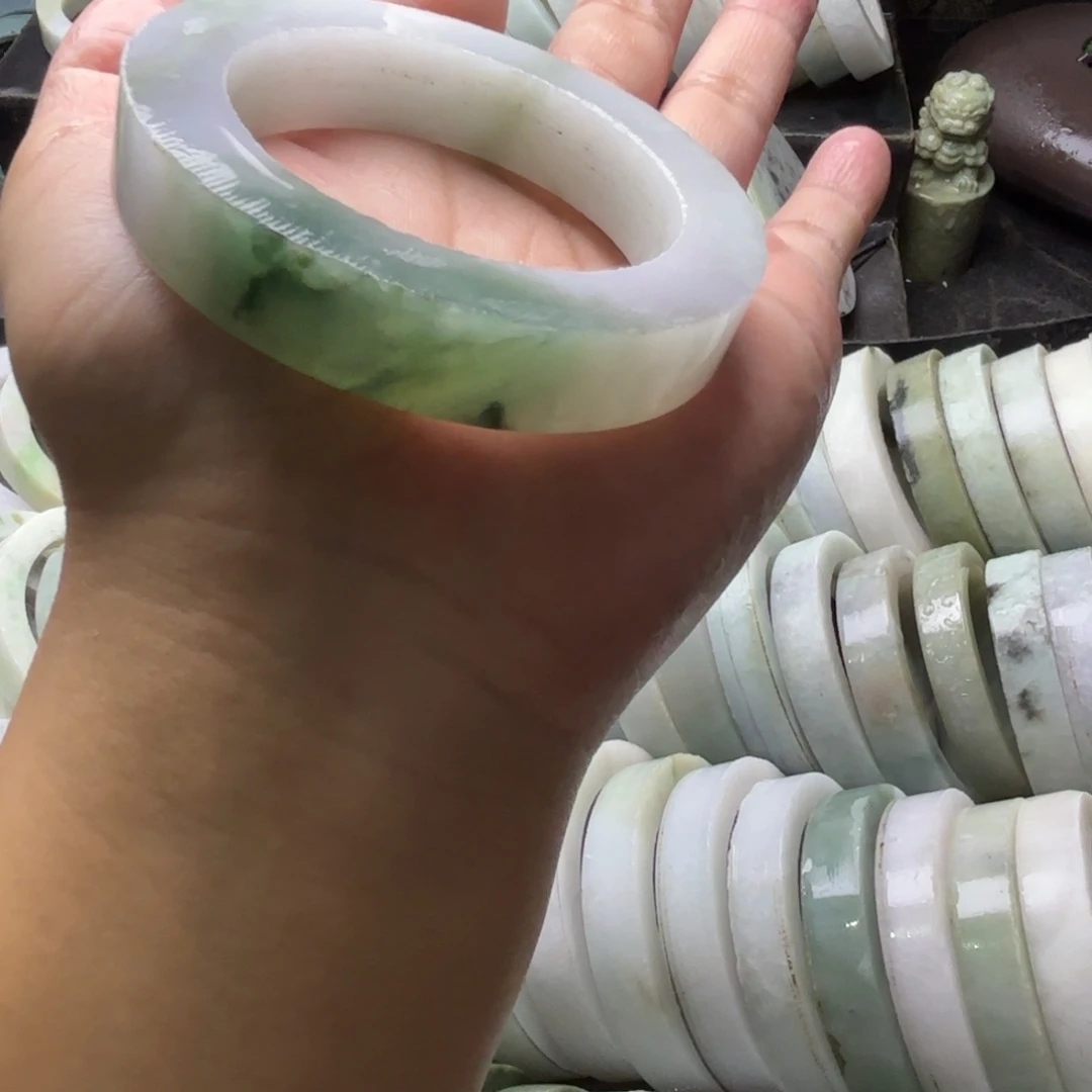 ****g定制翡翠未镶嵌翡翠手镯定制