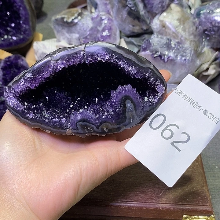 珠宝半成品未镶嵌紫晶