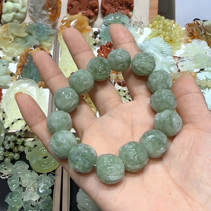 蛇纹石玉未镶嵌吊坠幸**美