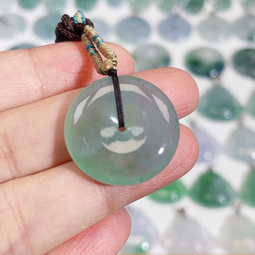 颈饰未镶嵌翡翠吊坠