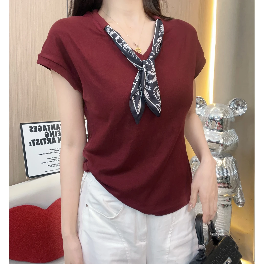 2025夏季洋气短袖常规款V领无袖透气新潮风T恤时尚气质女士英伦风