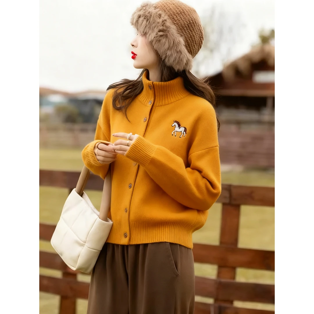 大码女装秋冬新款拼色小马设计感针织开衫韩版洋气长袖上衣4431