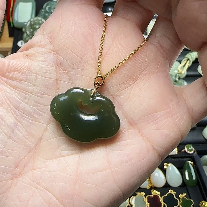 颈饰银S925镶嵌和田玉