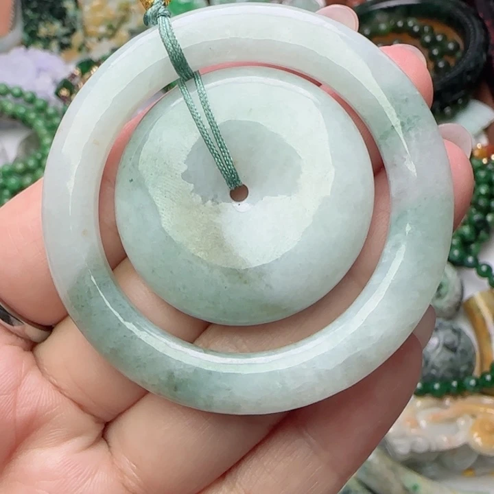 翡翠未镶嵌颈饰天然A货33