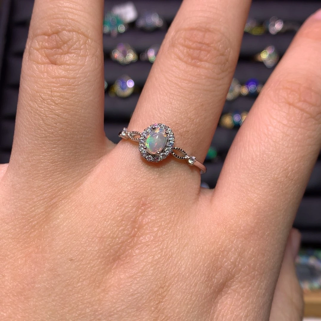 银S925镶嵌欧泊戒指福利款澳洲白欧泊