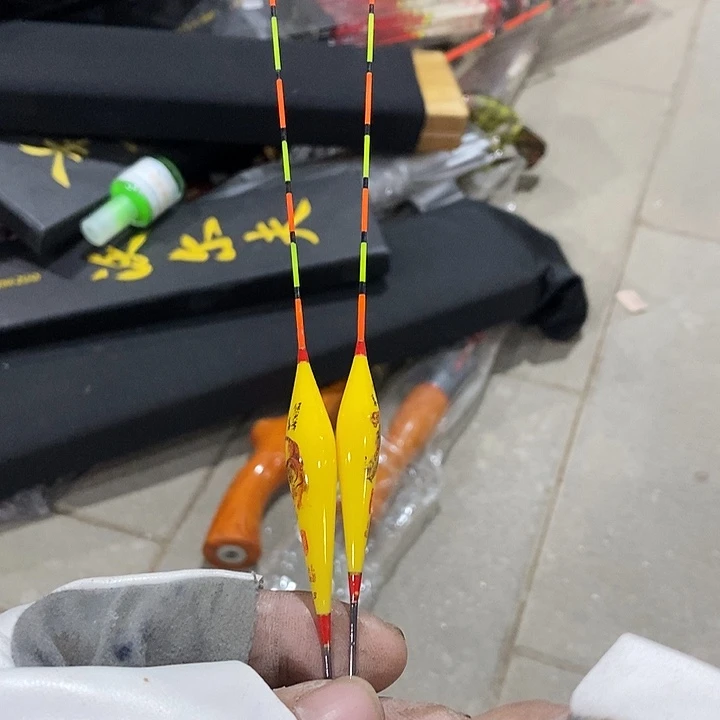 黄色鱼漂随机发6根