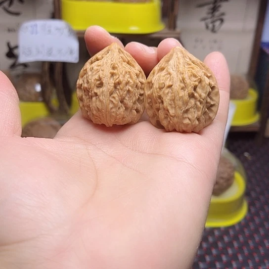 王***杰文玩核桃吊坠大蒜