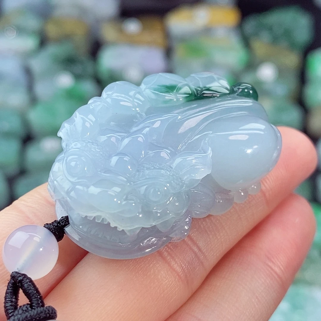 颈饰未镶嵌翡翠天然