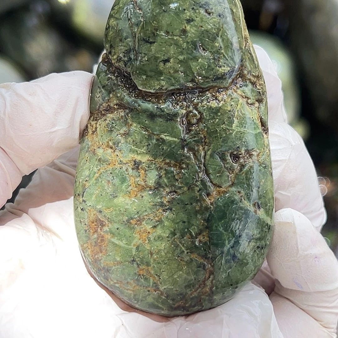 蛇纹石玉未镶嵌珠宝奇石沧**粟