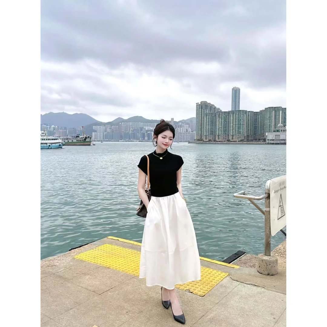 夏装穿搭一整套休闲修身显瘦黑色正肩短袖恤白色半身裙两件套装