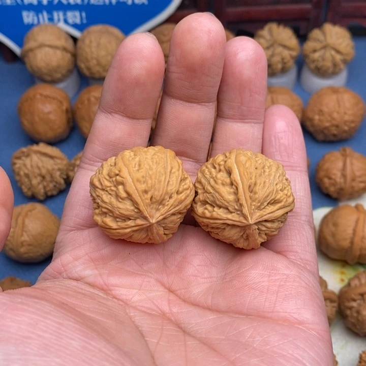 文玩核桃把件柳*…………