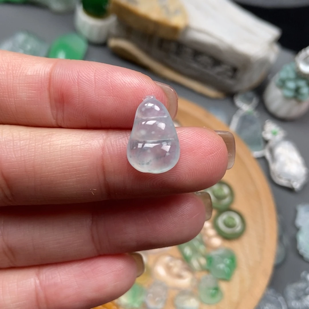 定制翡翠未镶嵌翡翠豆子