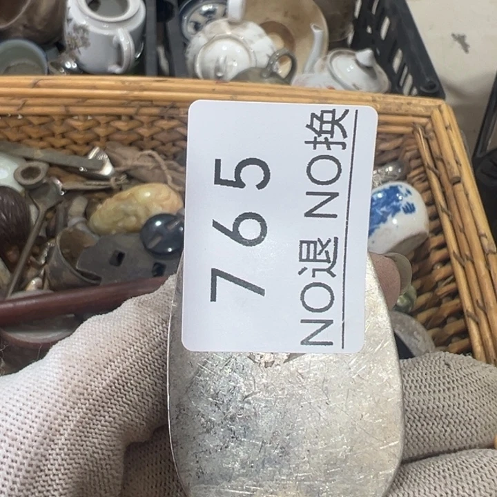 陶瓷摩**士工艺品摆件765