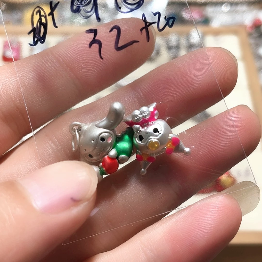 珐琅吊坠足银两个