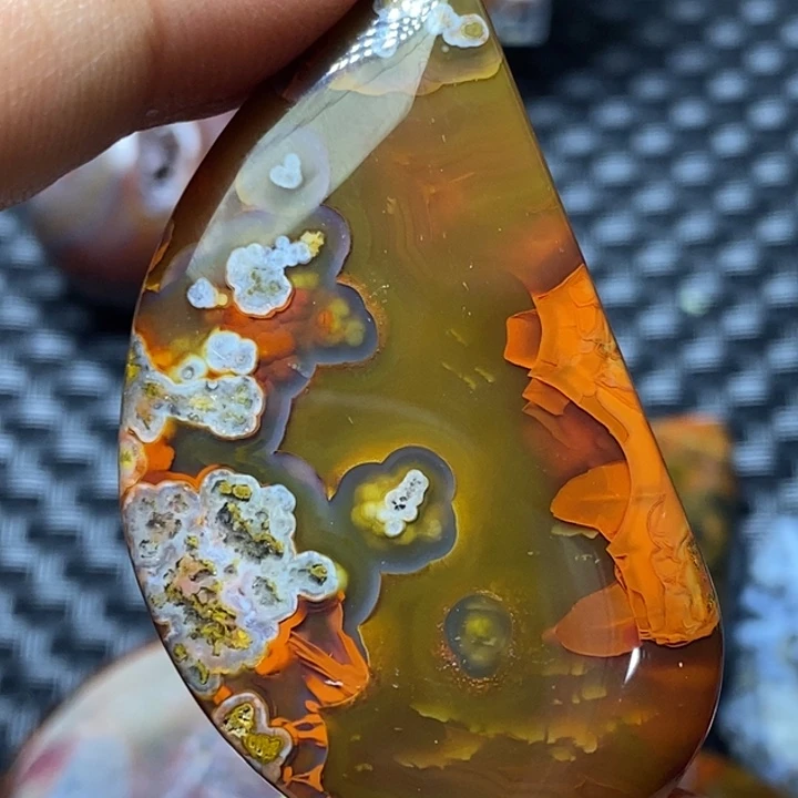玛瑙/玉髓颈饰未镶嵌
