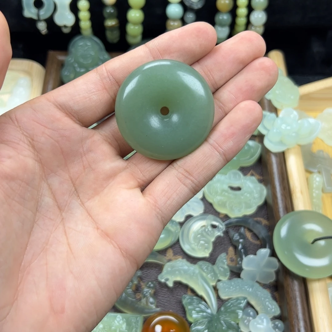 方***里未镶嵌蛇纹石玉颈饰一号平安扣绿