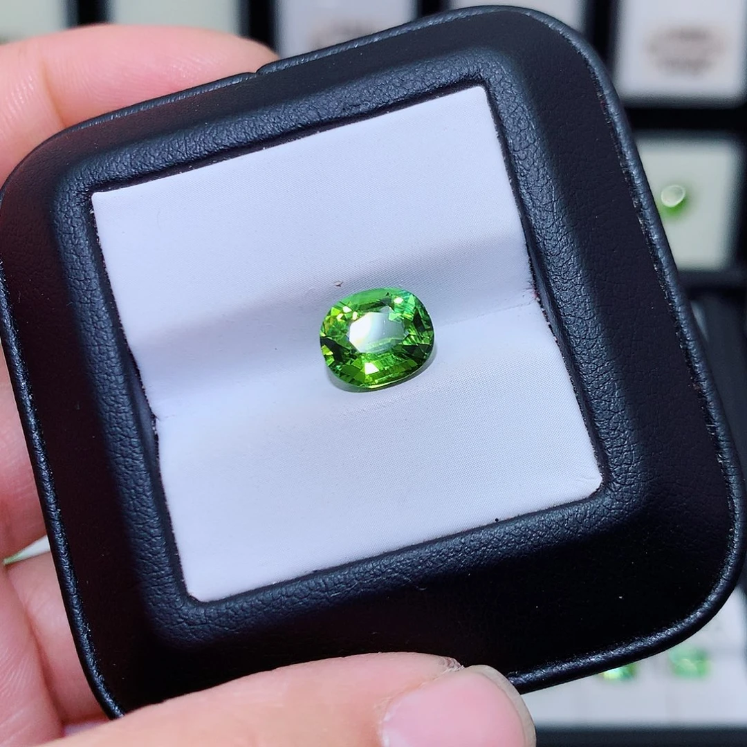 碧玺裸石未镶嵌s***.2.82克拉，特价