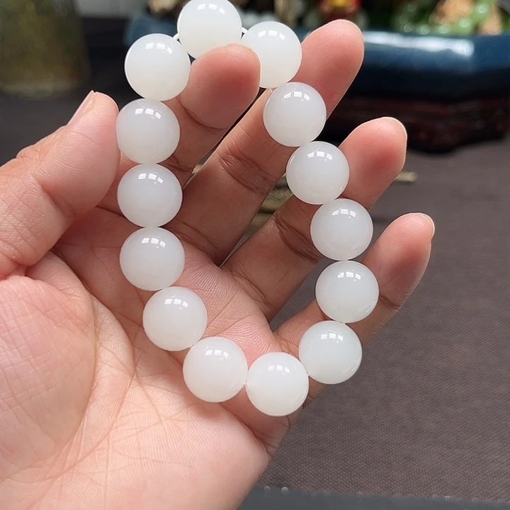 和田玉（糖玉）未镶嵌颈饰