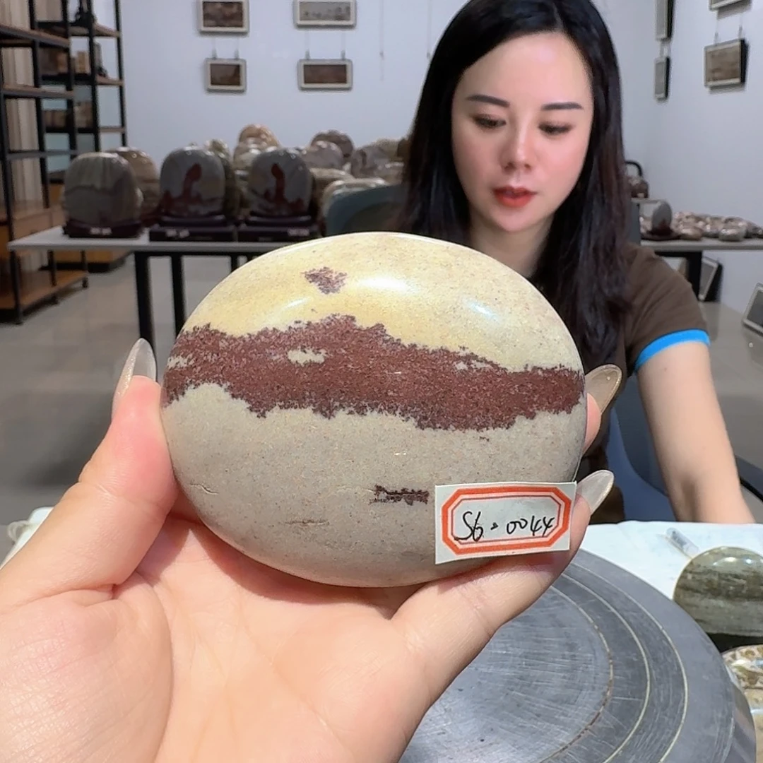 长江画面石手摆件