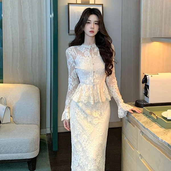 【皎月凝霜】蕾丝时尚套装长袖上衣女秋季新款收腰直筒半身裙两件套