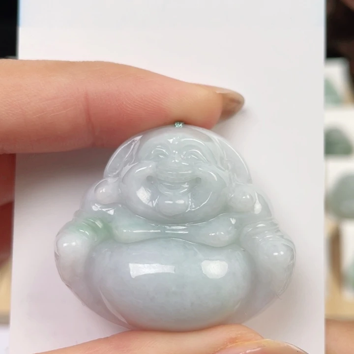 翡翠颈饰未镶嵌佛公