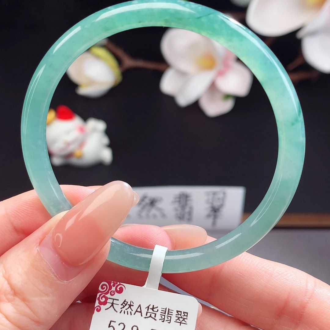 翡翠手镯（圆镯）未镶嵌