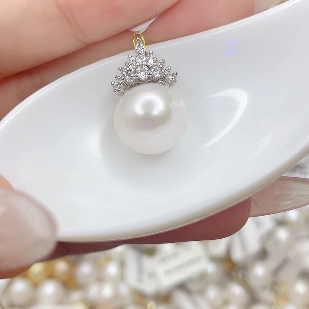 淡水珍珠未镶嵌吊坠(赠链)