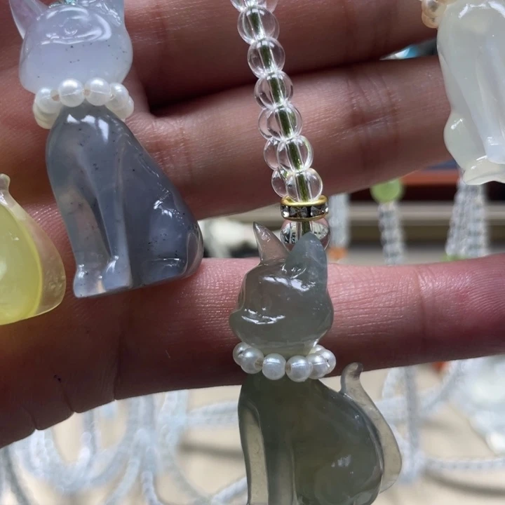 ****制蛇纹石玉未镶嵌颈饰