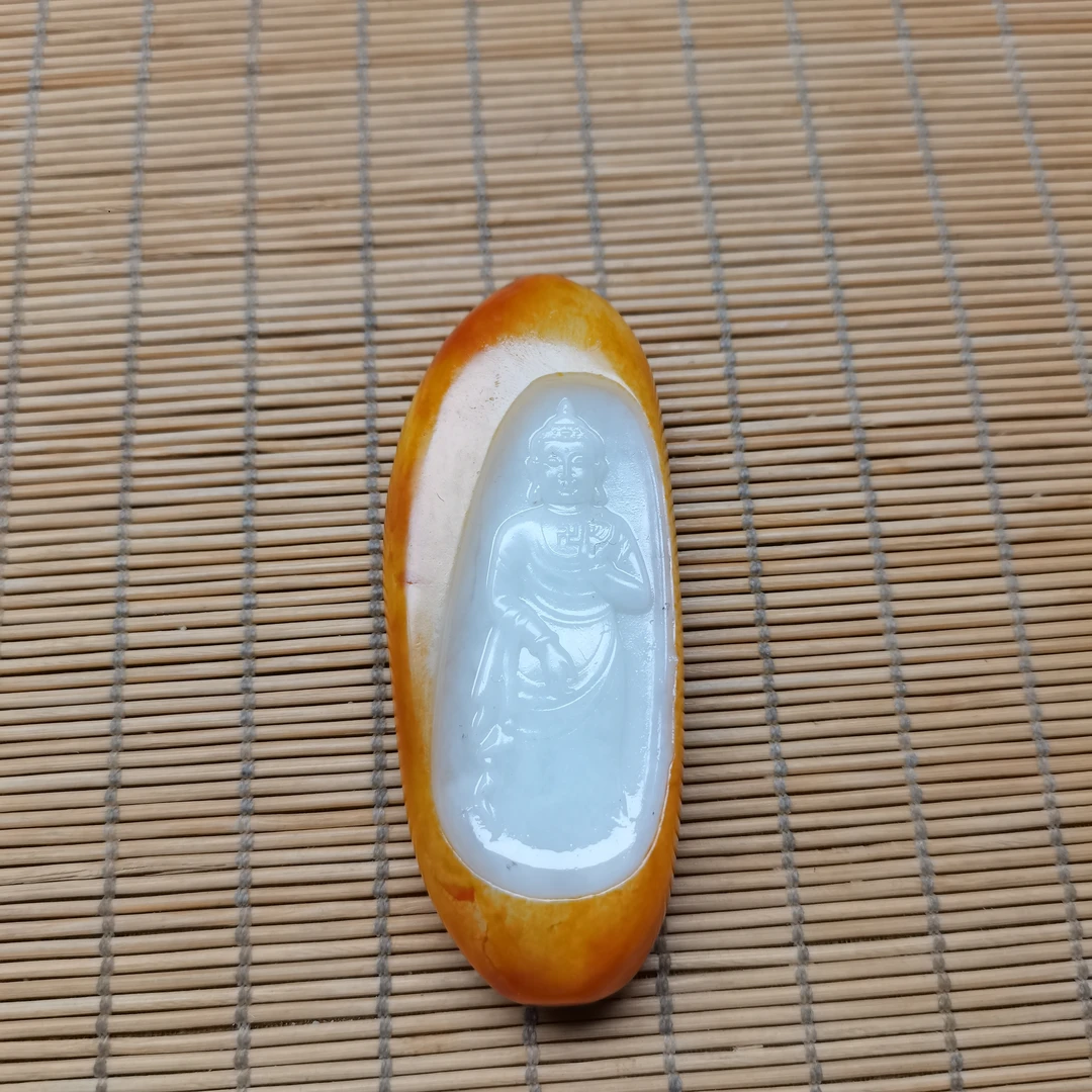 新疆和田玉大日如来69克