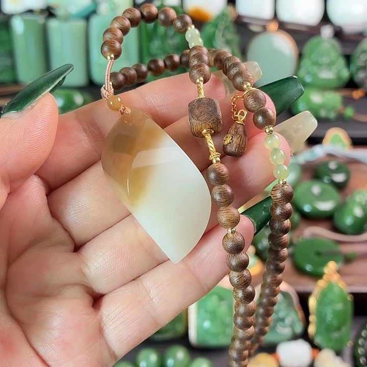 和田玉未镶嵌挂件