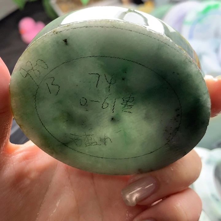 未镶嵌手镯定制翡翠