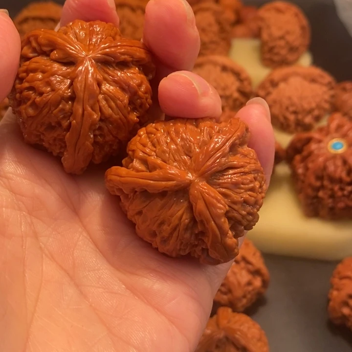 用***9猴头核桃吊坠工艺核桃