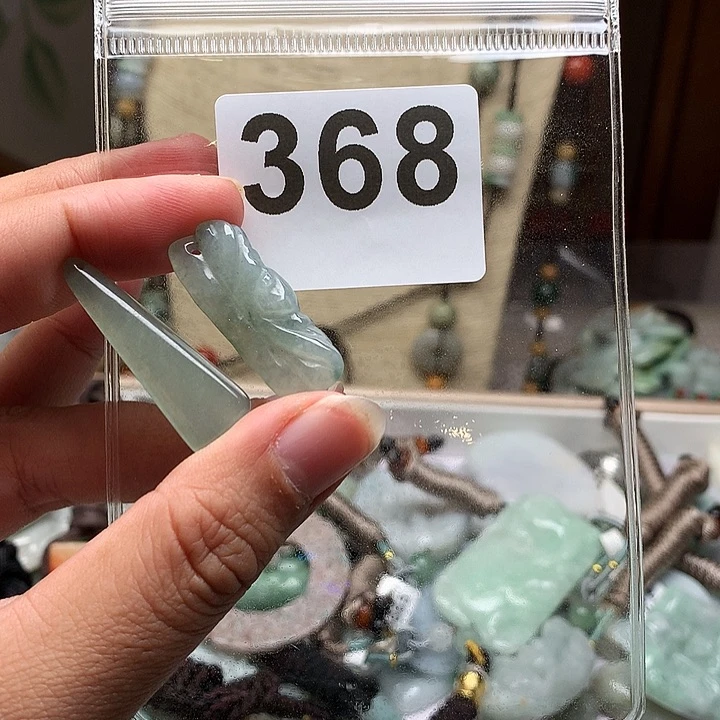 翡翠颈饰未镶嵌南****?翡翠