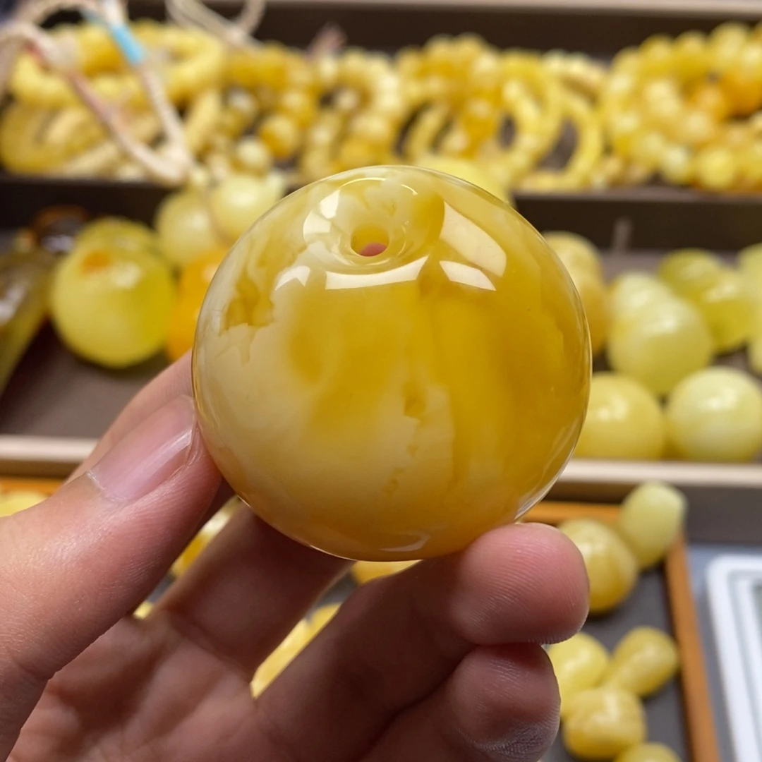 是***吖琥珀未镶嵌裸石蜜蜡