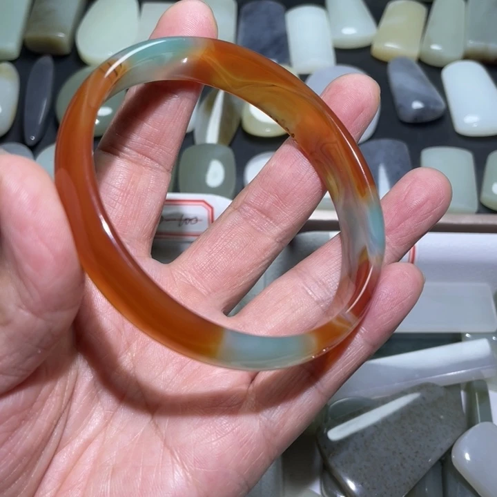 玛瑙/玉髓颈饰合金