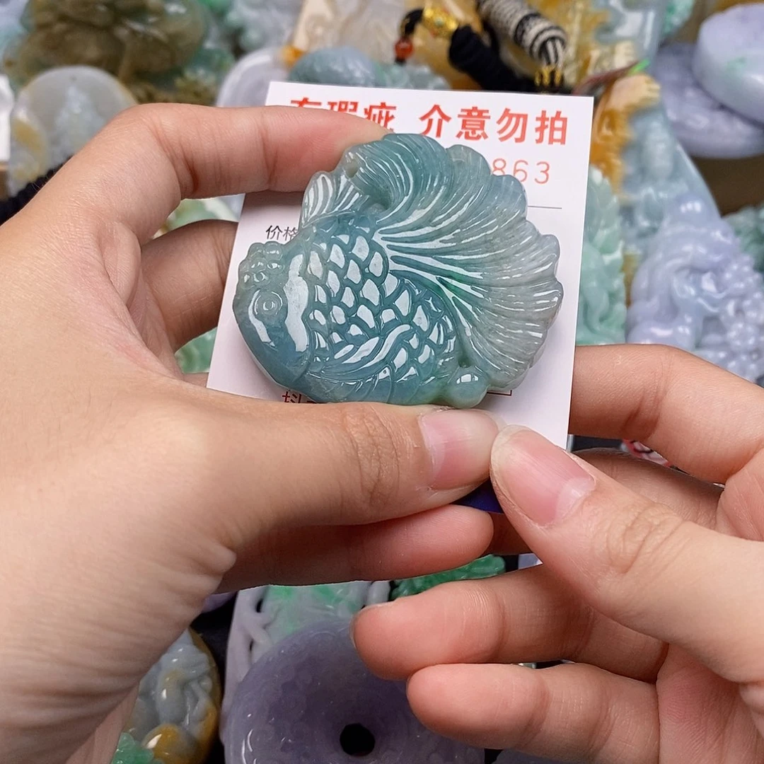 吊坠(不含链)未镶嵌翡翠